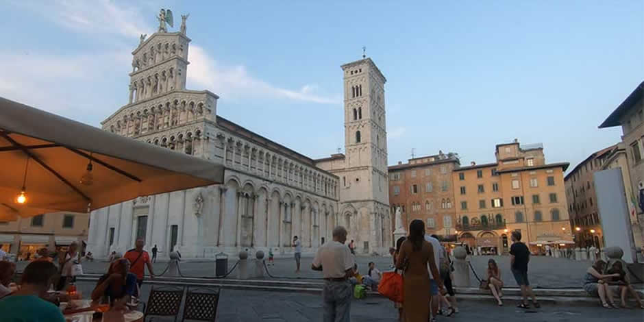 Lucca - Piazza San Michele